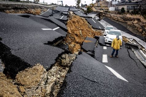  2011東日本大震災：一個國家如何面對巨大悲劇